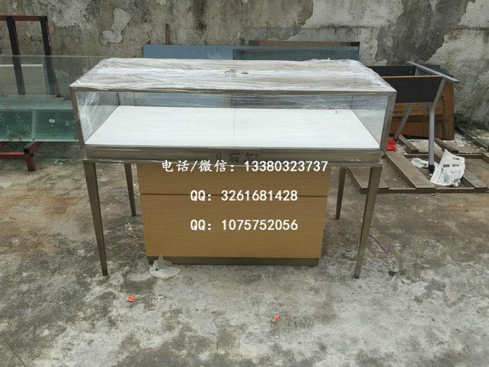 贝丽尔钻石卡地亚展示柜制作完工