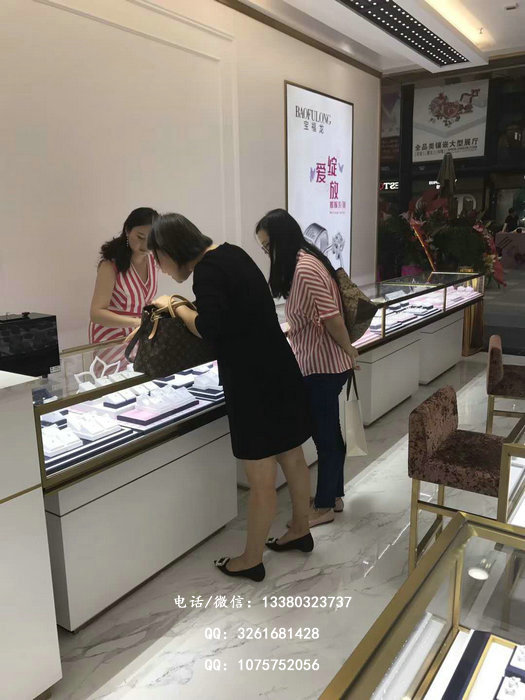 珠宝展示柜