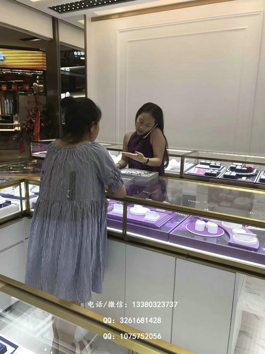 珠宝展柜