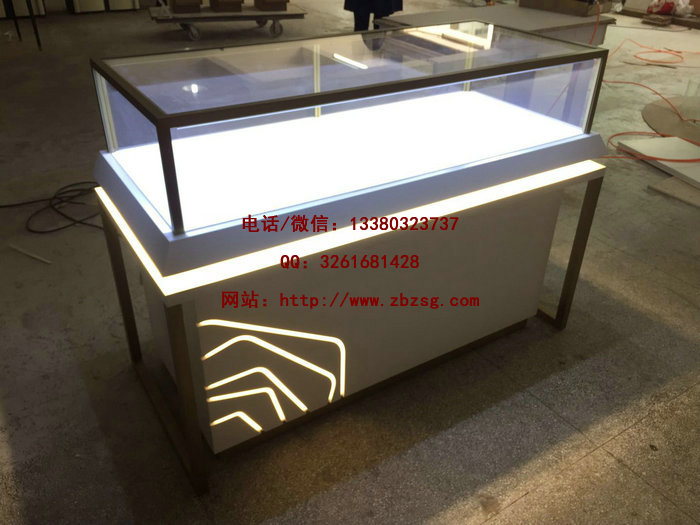 珠宝展示柜定制一定要考虑售后服务