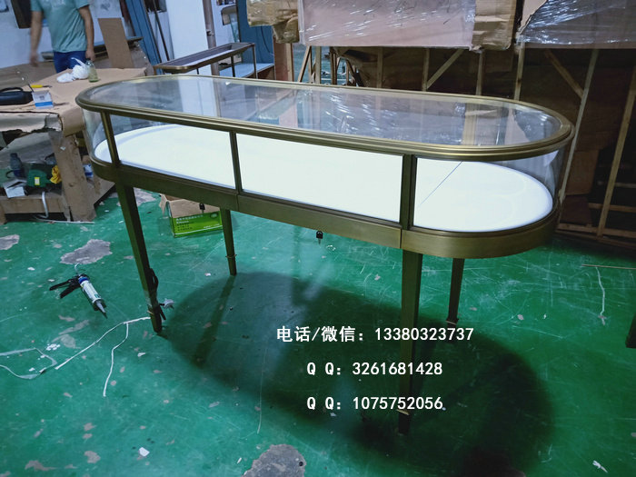 不锈钢珠宝展柜（鸭蛋形柜台）