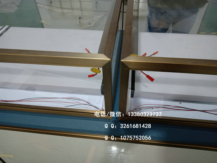 珠宝展示柜图片