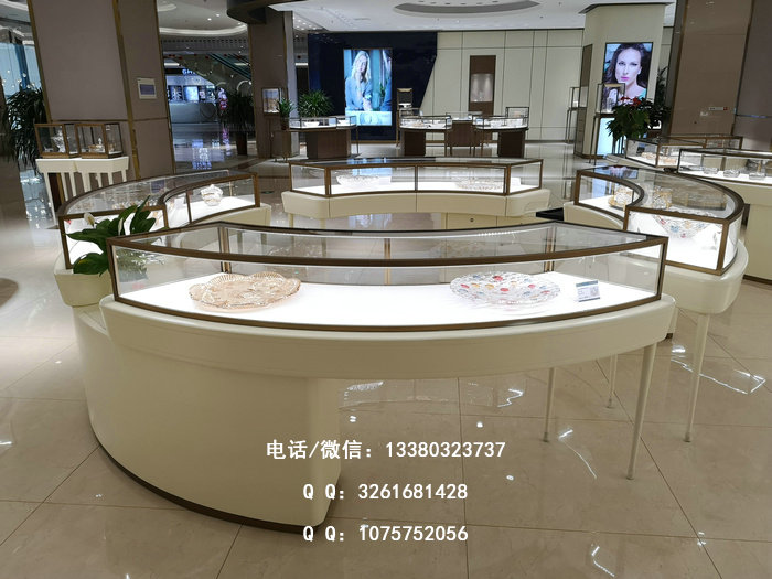 梵克雅宝展柜