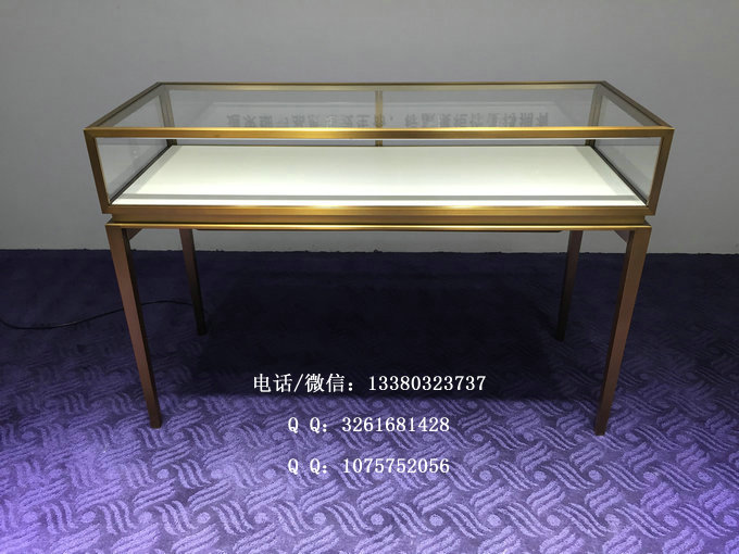 卡地亚珠宝展柜