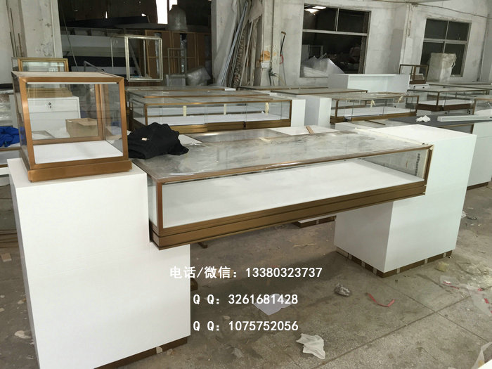 珠宝展示柜的制作费用体现在哪些方面