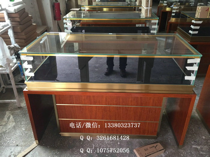 木质珠宝展柜都有哪些优点