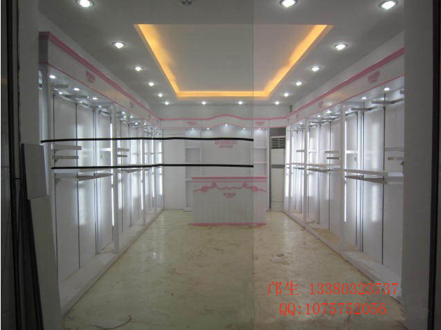 女装展示柜
