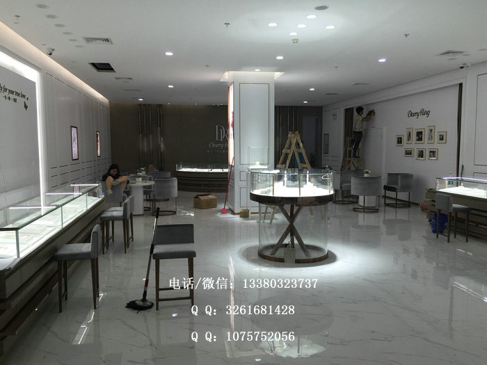 珠宝展柜的陈列方式有什么讲究