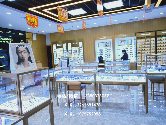 眼镜店展柜及眼镜店装修都有哪些设计风格