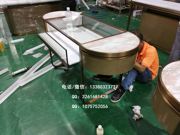 不锈钢珠宝定制柜