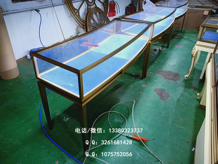 不锈钢珠宝展柜图片
