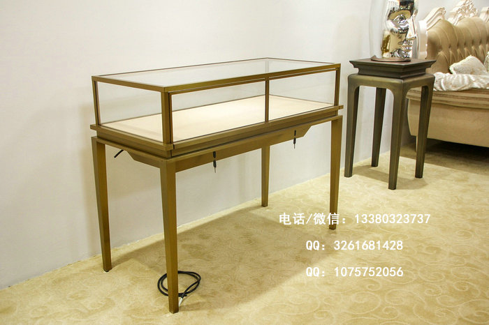卡地亚珠宝展示柜