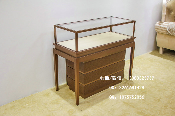 物流费用成为制约异地珠宝展柜制作的因素