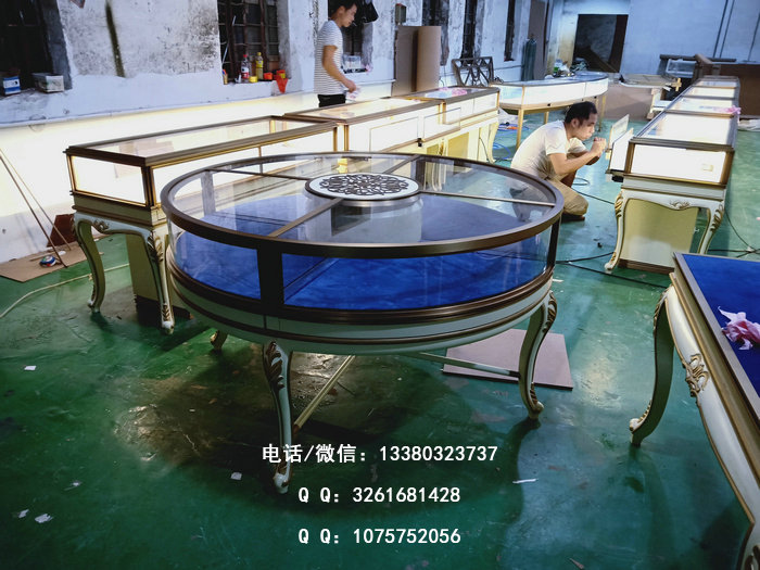 夏季珠宝展柜生产需注意的事项