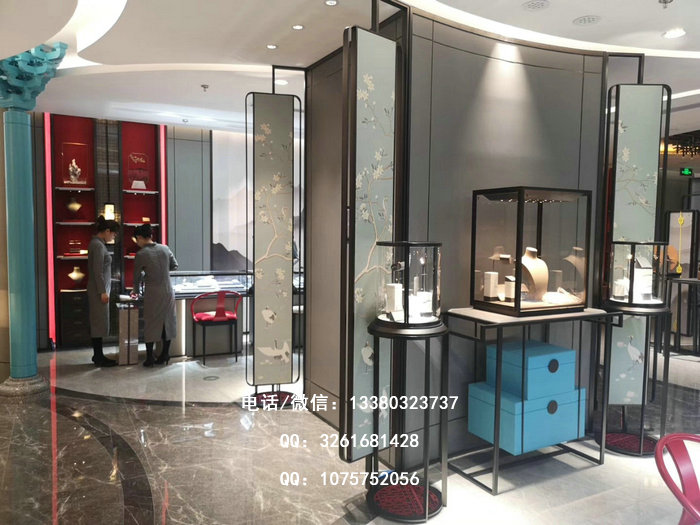 珠宝展柜通过色彩调控展示主题特征