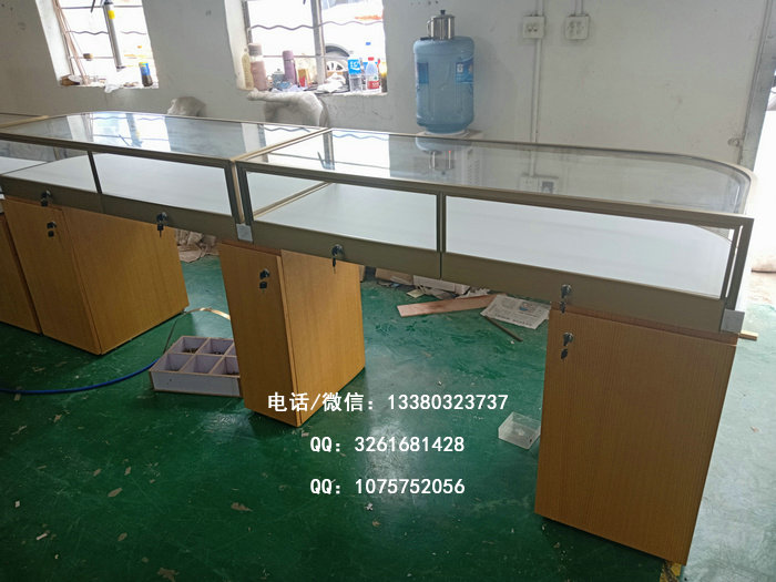 珠宝柜台 珠宝柜台