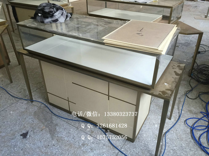 练好内功是珠宝展柜制作公司应对瞬息万变市场