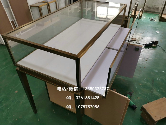 珠宝展示柜行业淡季真的来临了吗