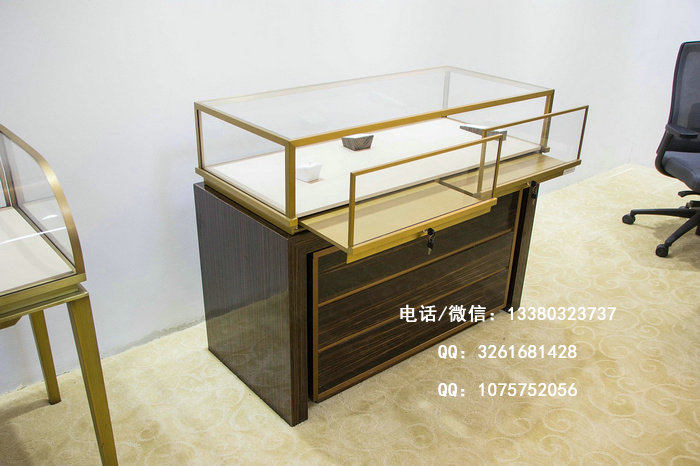 化妆品展柜风格的发展潮流趋势