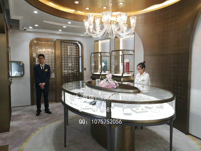 为何要选择合适的珠宝展示柜光源