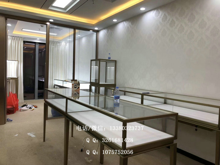 珠宝展柜设计如何凸显最佳的展示效果