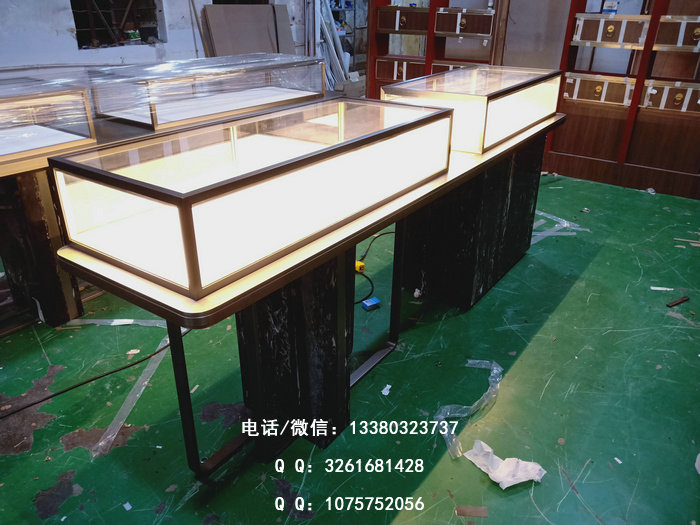高端不锈钢珠宝展柜如何衬托璀璨的珠宝