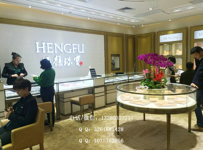 简约时尚的珠宝展示柜有何魅力