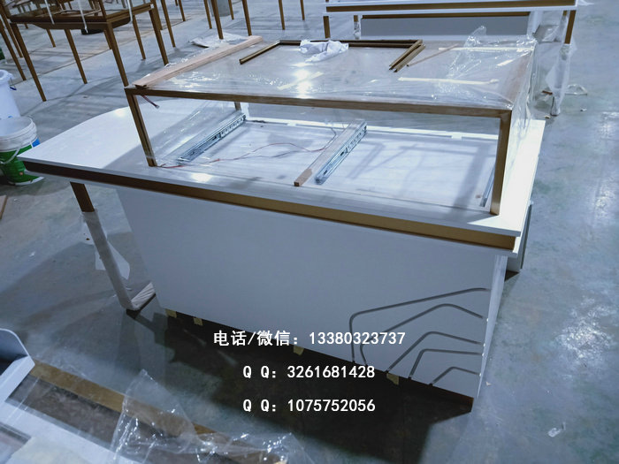 珠宝展柜数量少如何降低制作成本