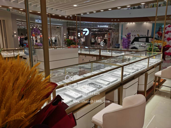 商场珠宝展柜 商场珠宝展柜
