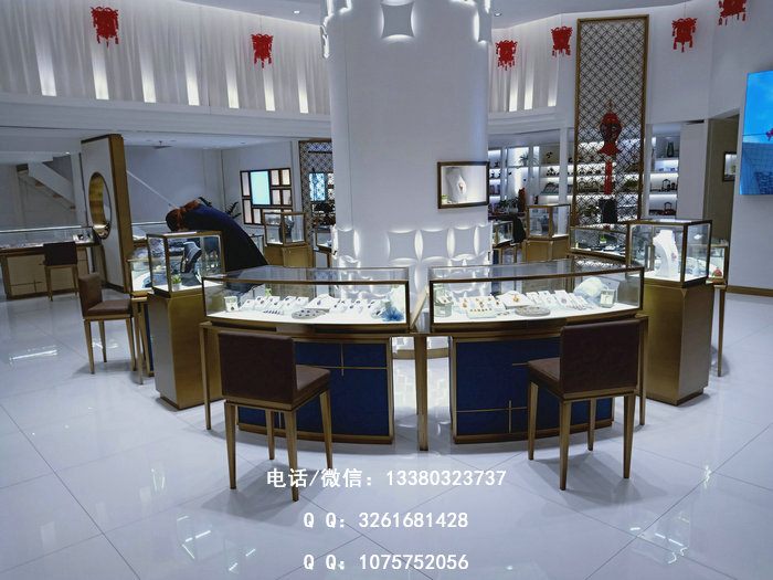 珠宝展示柜的价格高低与款型和做工细节有关