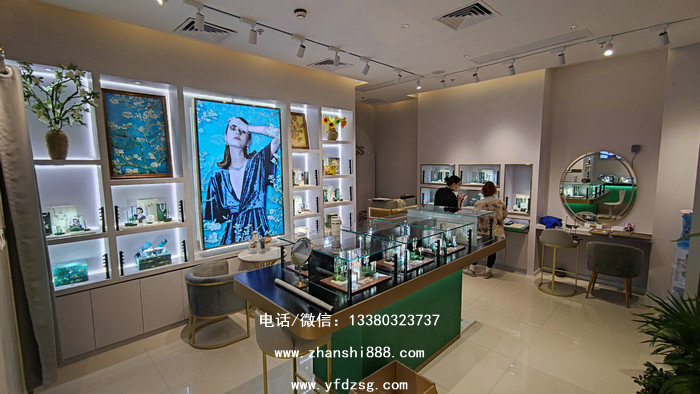 曼古银展柜