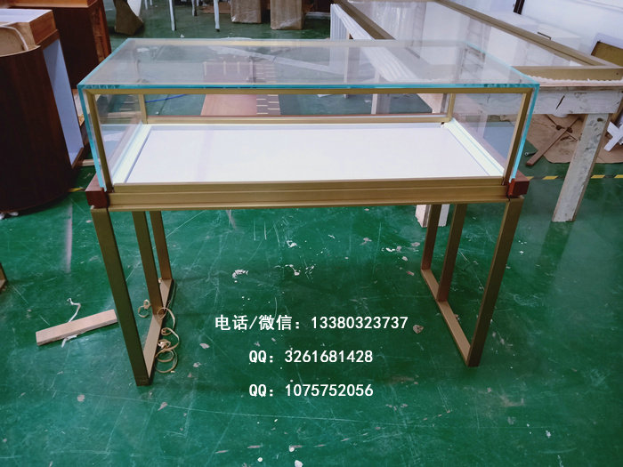 珠宝柜台行业内部的竞争已近白热化