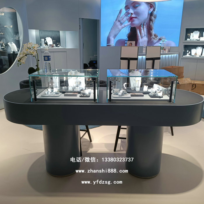 HEFANG珠宝柜台 HEFANG珠宝柜台